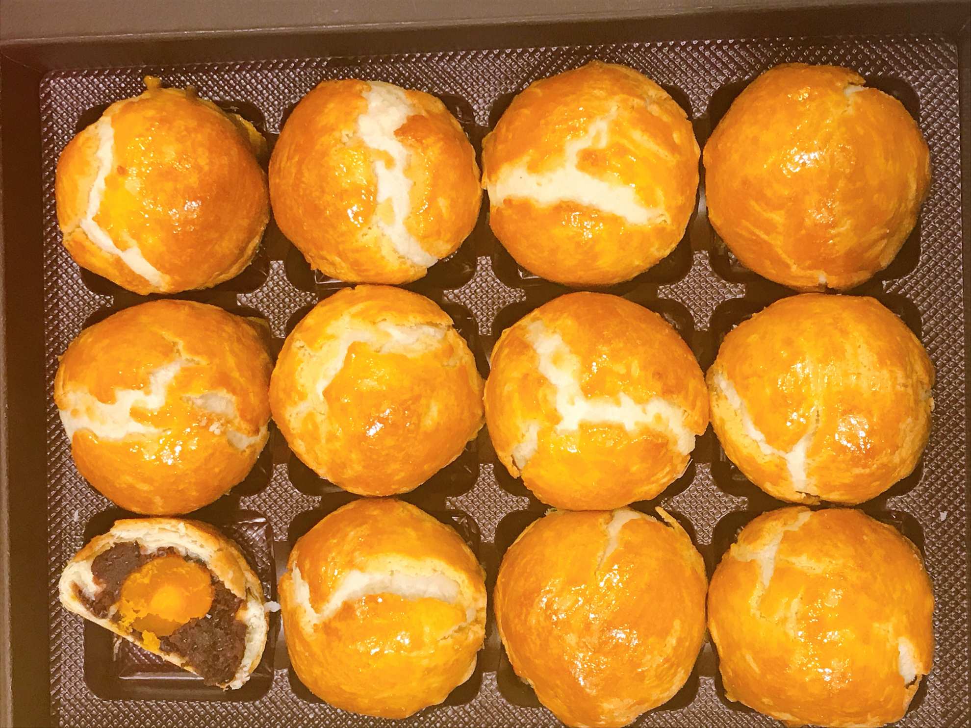 脆皮菠蘿 紅豆/芋泥 蛋黃酥 雙拼禮盒